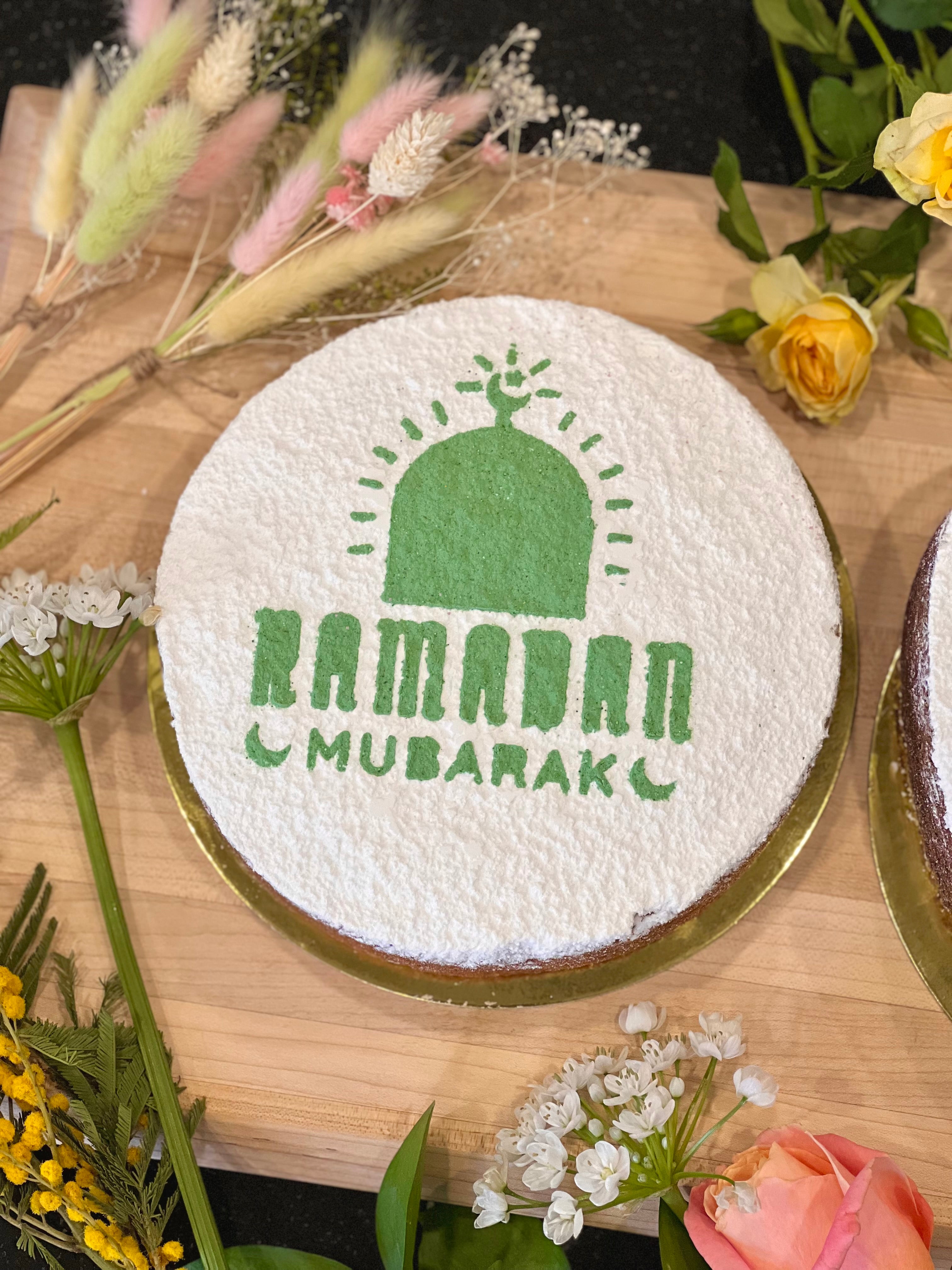 Ramadan Mubarak Cake