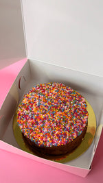 Load image into Gallery viewer, 5” Dot Cake

